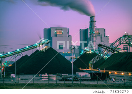 Modern Coal powered  plant 72356279