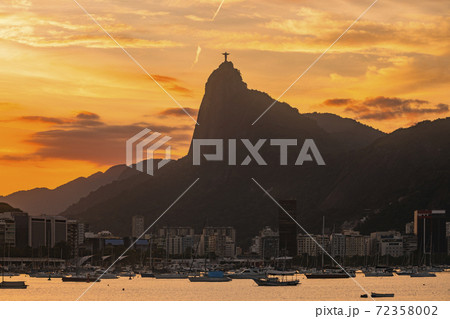 Beautiful panorama of Rio de Janeiro at twilight, Brazil. Corcovado 72358002
