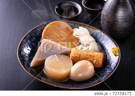 おでんと日本酒 おでんと日本酒 72358172