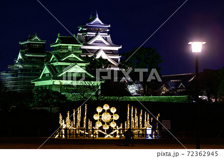 熊本城　最高に美しい夜景の城風景2020年 72362945