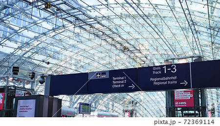 ドイツ フランクフルト空港遠距離駅 Frankfurt M Flughafen Fernbfの写真素材 ドイツ フランクフルト空港遠距離駅 Frankfurt M Flughafen Fernbfの写真素材