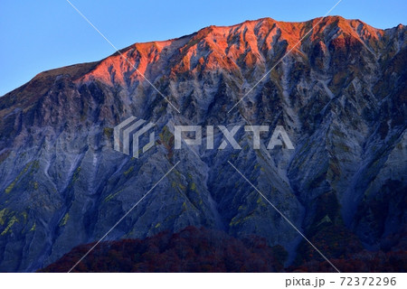 大山の紅葉 大山の紅葉 72372296