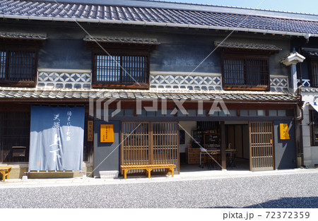 上下町のレトロな民家の景色 上下町のレトロな民家の景色 72372359