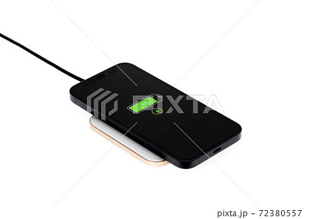 qi 非接触充電のイメージ 引き画面有り 72380557