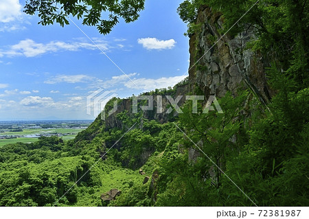 岩船山 採石場跡と筑波山 岩船山 採石場跡と筑波山 72381987