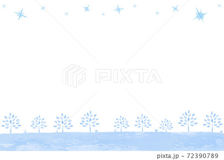 さわやかな青色の森林風景イラスト 72390789