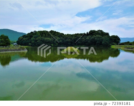 奈良・箸墓古墳(はしはかこふん)、箸中山古墳(はしなかやまこふん) 奈良・箸墓古墳(はしはかこふん)、箸中山古墳(はしなかやまこふん) 72393181