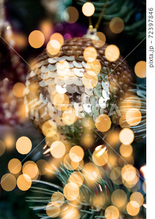 Blue Spruce tree branch paw twinkle toy abstract background. New Year, Christmas Tree Concept. 72397846