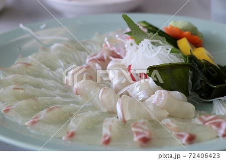 鯛の刺身、盛り合わせ、一匹、刺身、海鮮、新鮮、市場 鯛の刺身、盛り合わせ、一匹、刺身、海鮮、新鮮、市場 72406423