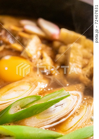 名古屋の郷土料理味噌煮込みうどんの写真素材