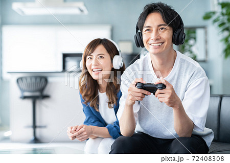 eスポーツ　ゲーム　リビング　ライフスタイル 72408308