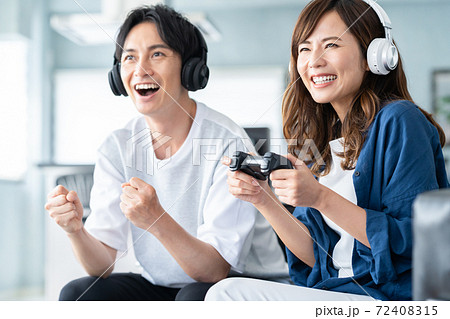 eスポーツ　ゲーム　リビング　ライフスタイル 72408315