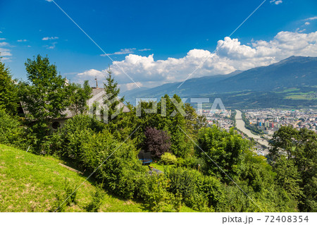 Panoramic view of Innsbruck 72408354