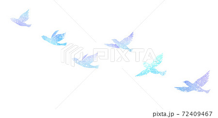 群れて飛ぶ鳥 カラーシルエット 水彩イラストのイラスト素材