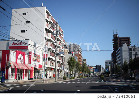 妙音通　交差点　都市風景　妙音通交差点 72410061