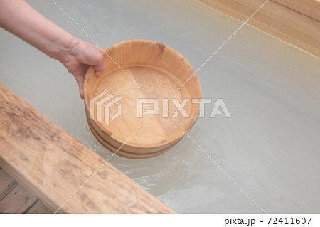 ひのき風呂　温泉　bath Japanese style 72411607