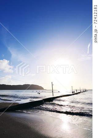 原岡の桟橋に沈む夕陽 72412181
