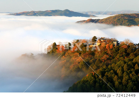天空の山城5639- 天空の山城5639- 72412449