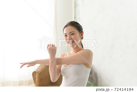 女性ビューティー 72414194