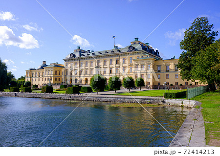 スウェーデン王室が居住するドロットニングホルム宮殿 北欧のヴェルサイユと呼ばれる世界遺産 スウェーデン王室が居住するドロットニングホルム宮殿 北欧のヴェルサイユと呼ばれる世界遺産 72414213