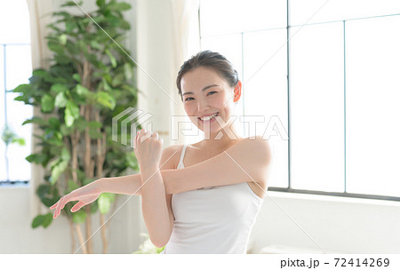 女性ビューティー 女性ビューティー 72414269