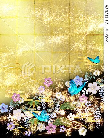 和風の花々と青い蝶々 金箔と黒の背景　縦 72417986