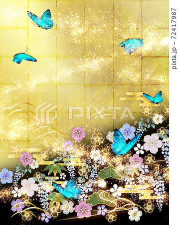 和風の花々と青い蝶々 金箔と黒の背景　縦 72417987