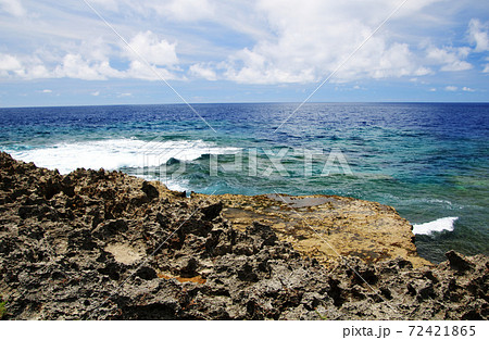 沖縄本島最南端 末端の果て 秘境 荒崎岬の写真素材