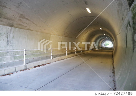 トンネル 72427489