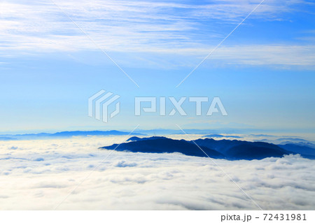 滋賀県大津市の比叡山展望台から見る雲海の風景、雲、冬、滋賀【12月】 72431981