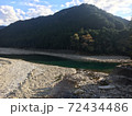 秋の川 72434486