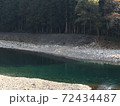 秋の川 72434487