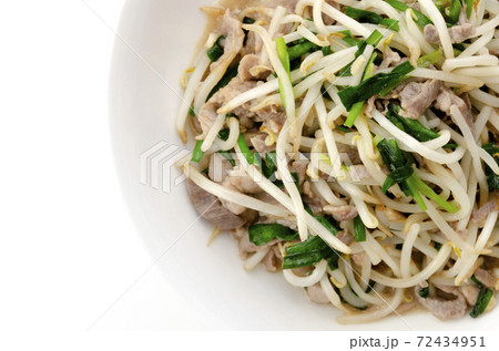 もやしと豚肉の炒め物 72434951