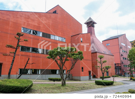 ニッカウヰスキー宮城峡蒸留所の乾燥棟(キルン棟)の外観【宮城県仙台市青葉区】 ニッカウヰスキー宮城峡蒸留所の乾燥棟(キルン棟)の外観【宮城県仙台市青葉区】 72440994