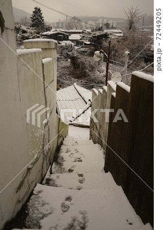 冬 雪景色 川 72449205