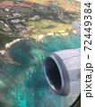 飛行機からの沖縄の海 72449384