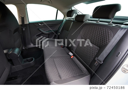 Space in car back seat 72450186