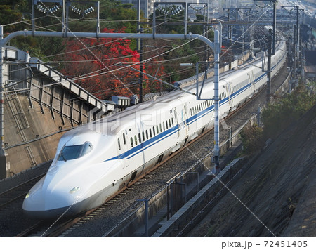 新幹線N700A 大津市石山付近にて 新幹線N700A 大津市石山付近にて 72451405