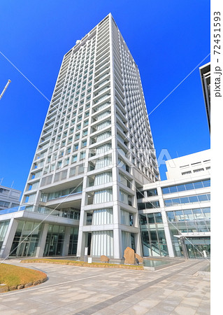 晴天下の香川県庁舎 晴天下の香川県庁舎 72451593