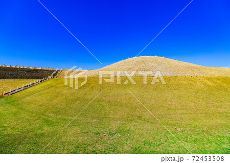 五色塚古墳　兵庫県　神戸市　（被写体の敷地外から外観を撮影しています） 72453508