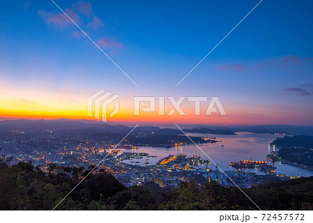 佐世保の夜明け 72457572