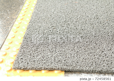 滑り止め用マット（屋外） 72458561