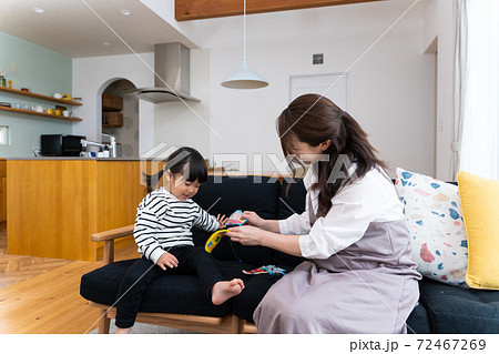 無垢の家　リビング 72467269