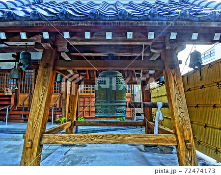 寺の鐘　引き 72474173