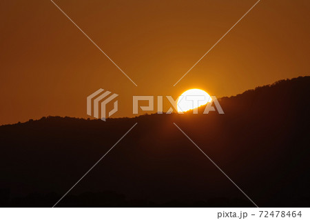 日没・沈みゆく太陽 72478464