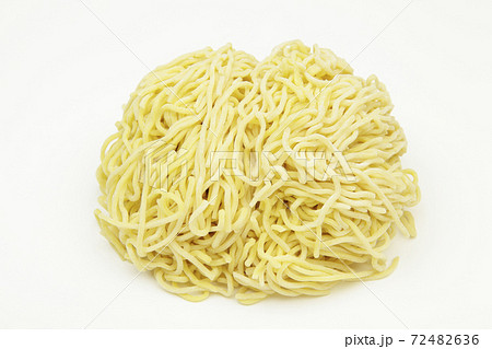 ラーメンの麺(太麺) ラーメンの麺(太麺) 72482636