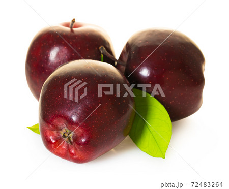 red apples fruit red apples fruit 72483264