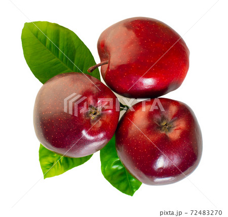 red apples fruit 72483270
