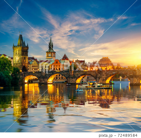Charles bridge at dusk 72489584