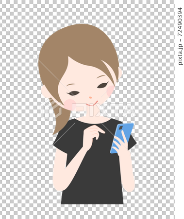 操作帶有微笑的智能手機的年輕女子上身[沒有主線] 72490394
